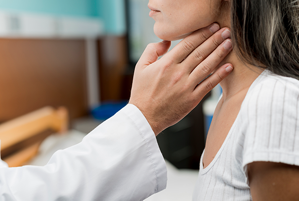 Benefícios da suplementação de selênio em pacientes com tireoidite de Hashimoto